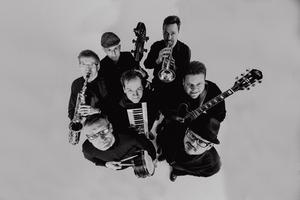 Round Midnight – Christmas Jazz